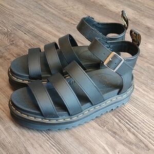 BLAIRE HYDRO LEATHER STRAP SANDALS Women's size 8